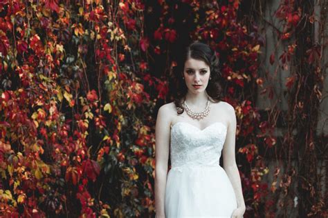 English Inn Wedding Infused with Fall Colours on Vancouver Island