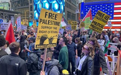 Several hundred rally in New York in support of Palestinians, terror ...