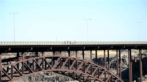 Base jumping at Perrine Bridge | Perrine Bridge over the Sna… | Flickr