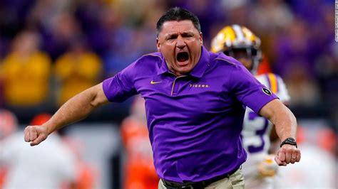 Introducir 50+ imagen coach for lsu football - Abzlocal.mx