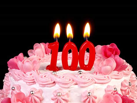 Birthday Cake 100 Candles Stock Photos, Pictures & Royalty-Free Images ...