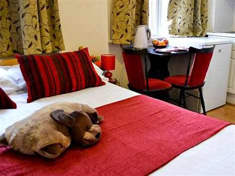 City London Hotel, London | Best price guaranted