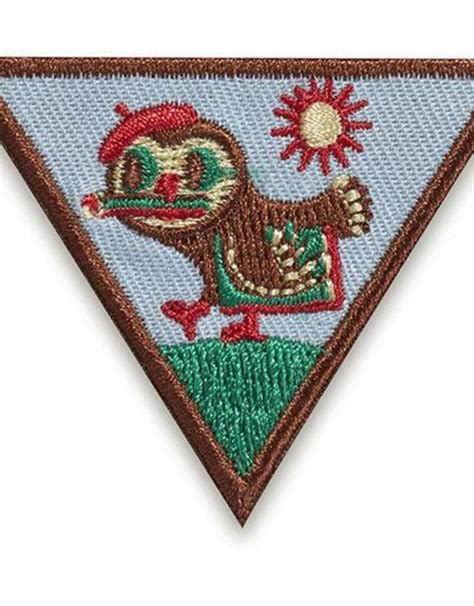 GIRL SCOUTS OF THE USA Brownie Outdoor Art Creator Badge - Girl Scouts ...