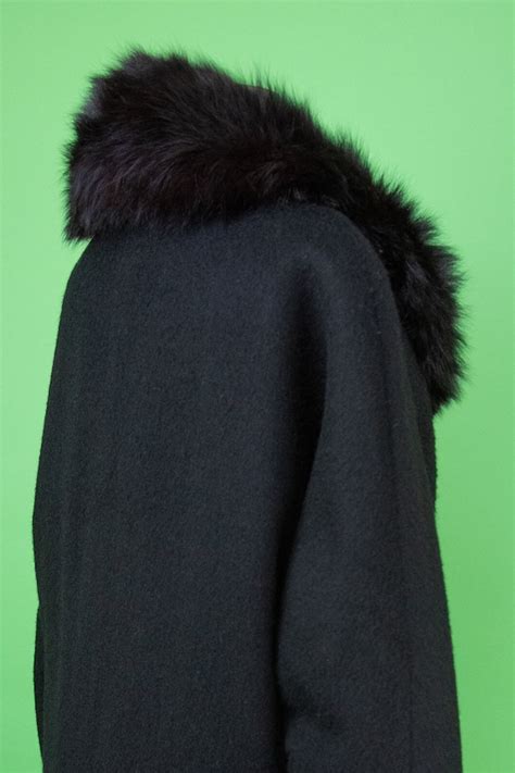 Vintage 1950s 1960s Black Coat Fur Collar Large - Gem