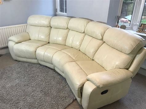 DFS Daytona leather recliner sofa | in Aylesbury, Buckinghamshire | Gumtree