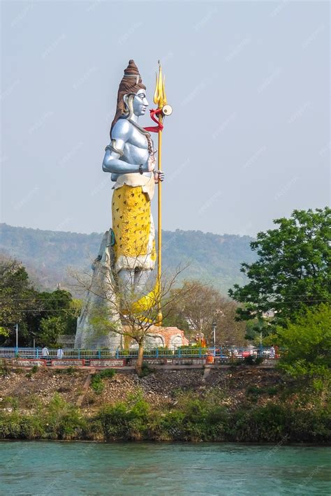 Premium Photo | Haridwar India Beautiful view of Shiva statue at Ganga ...