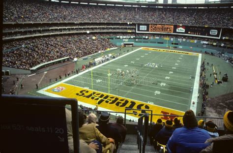 Three Rivers Stadium, Pittsburgh, PA Editorial Stock Photo - Image of ...