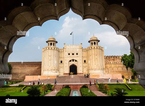 Alamgiri Gate, Lahore Fort, Lahore, Pakistan Stock Photo - Alamy