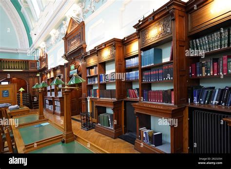 National library dublin hi-res stock photography and images - Alamy