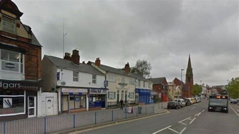 Three arrested after West Bromwich town centre fight - BBC News