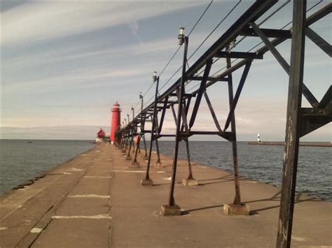 Grand Haven Lighthouse by Darkfey on DeviantArt