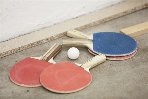 two sets pingpong rackets free image | Peakpx
