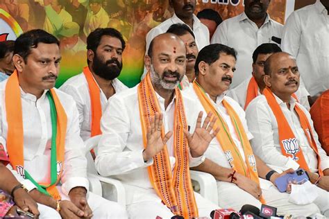 Telangana: BJP chief calls for massive protest against GO 317