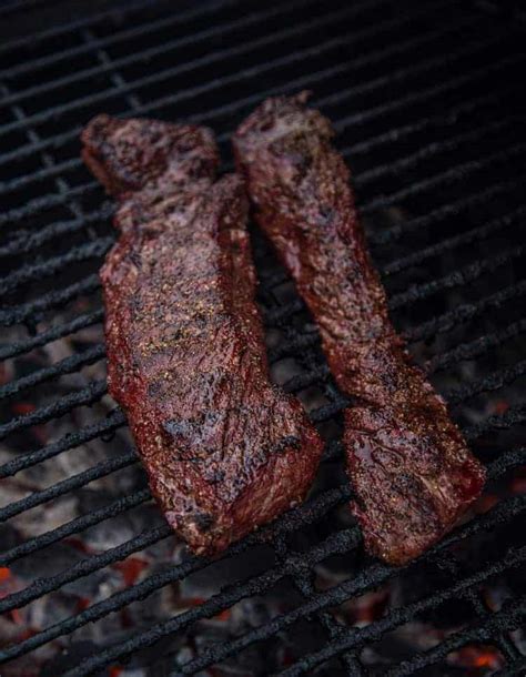 Grilled Hanger Steak with Red Wine Reduction Sauce - Vindulge