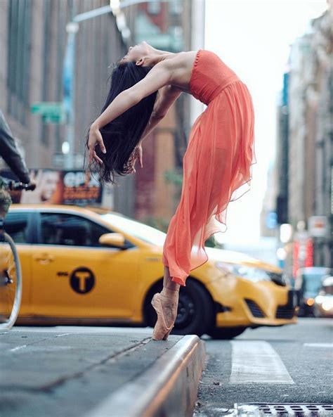 Beautiful Ballet Dancers Portraits in New York City Streets – Fubiz Media