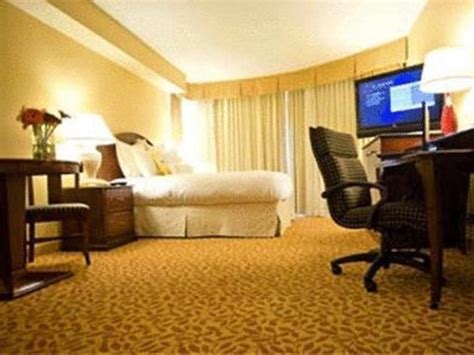 Best Price on Vancouver Airport Marriott Hotel in Richmond (BC) + Reviews