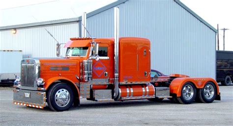 Peterbilt 379 Extended Hood Flat Top