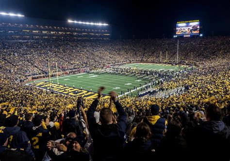 Michigan planning for ‘full football stadium’ this fall - mlive.com