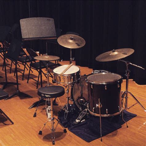 My jazz setup. Not much but good for a high school player : r/drums