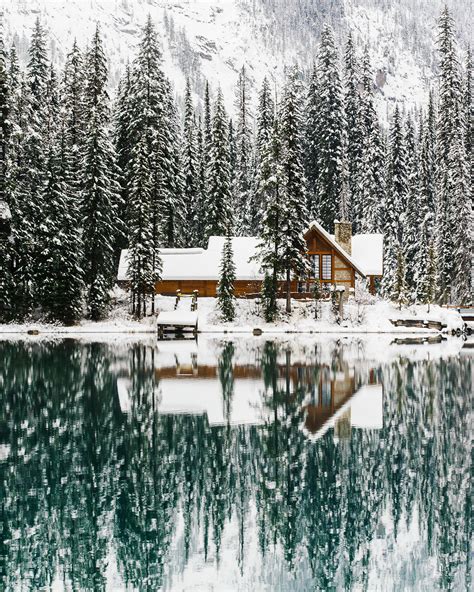 A log cabin in Lake Canada- by Stevin Tuchiwsky : r/MostBeautiful