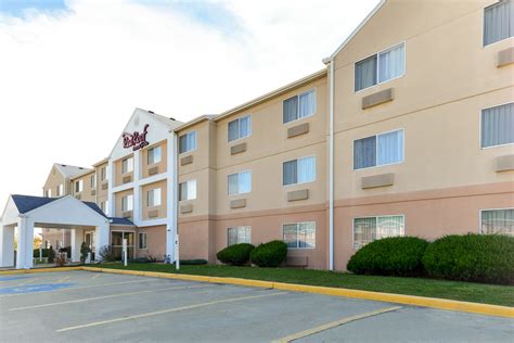 Red Roof Inn & Suites Danville, IL- Tourist Class Danville, IL Hotels ...