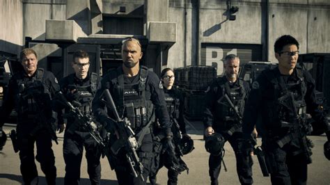 SWAT Season 5 Episode 20 Preview: "Quandary" Photos