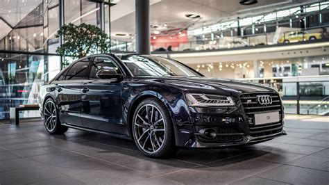 Audi S8 Plus in Carbon Schwarz Metallic - Photos ! | Audi, Black audi ...