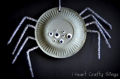 Paper Plate Spiders | Paper plate spider, Paper plate crafts, Plate crafts