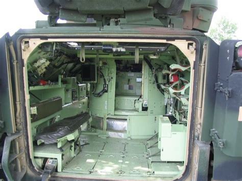 Bradley Fighting Vehicle Interior Pictures | Brokeasshome.com