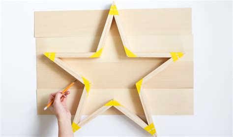 DIY Wood Star - In 5 Easy Steps ! Styled 4 Ways | Spring + Holidays