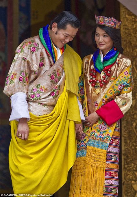 King and Queen of Bhutan proudly release sweet images of their newborn son | Daily Mail Online