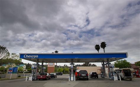 Chevron - 2016-05-26 - World's Biggest 25 Oil & Gas Companies In 2016