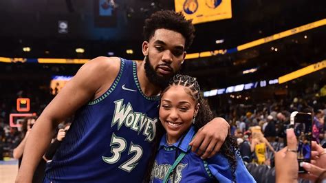 Karl-Anthony Towns' girlfriend Jordyn Woods was seen partying in Paris ...