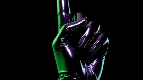 Black Latex Gloves - Where to Find Your Perfect Pair