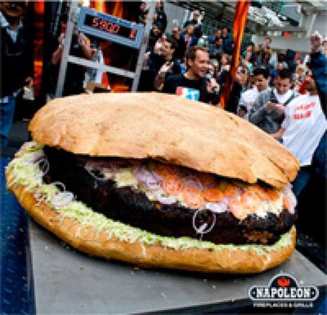 Step Right Up! See (and Taste) the World's Largest Cheeseburger ...