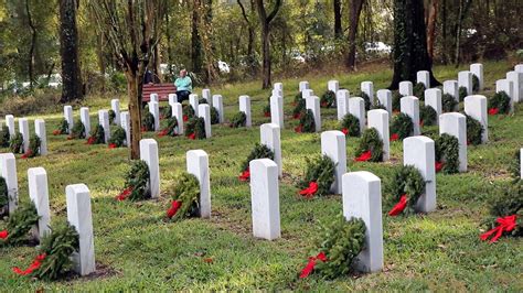 Wreaths Across America - Florida National Cemetery - Bushnell, FL ...