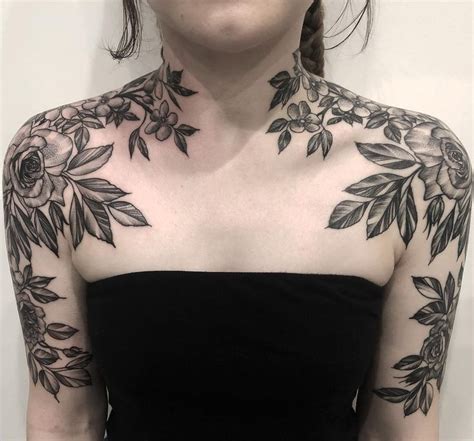 Blumen + Schultern #blumen #schultern | Neck tattoos women, Chest tattoos for women, Large tattoos