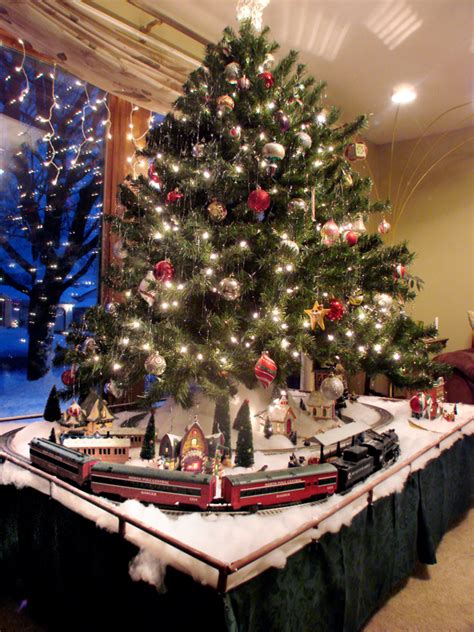 Build an easy Christmas layout | Classic Toy Trains Magazine