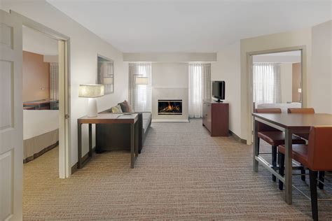 Indianapolis Airport Hotel Photos | Residence Inn Indianapolis Airport