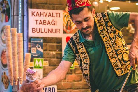 Turkish For Beginners: Your Guide on How to Learn Turkish | OptiLingo