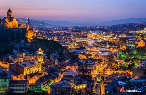 Beautiful, romantic Tbilisi at night - Tour Guide Georgia