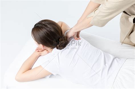 Female Shoulder And Neck Massage Picture And HD Photos | Free Download ...