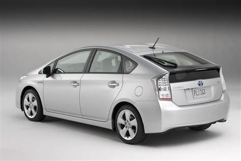 Mazda Licenses Prius Hybrid Technology from Toyota, First Model to go ...