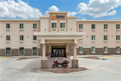 Comfort Inn & Suites Hill City- Hill City, SD Hotels- Tourist Class ...