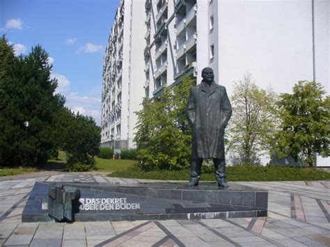 Statue of Vladimir Lenin Contested in Germany