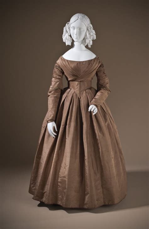 1840s dress inspiration | Victorian fashion, Historical dresses ...