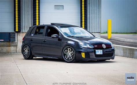 Volkswagen Golf GTI VI Black Radi8 r8cm9 | Wheel Front