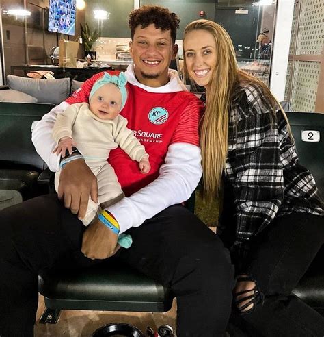 Patrick Mahomes' fiancée Brittany Matthews reveals cute family photo