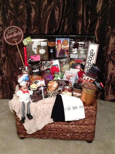 Chocolate basket.....oh yeah, we need this! | Silent auction gift basket ideas, School auction ...