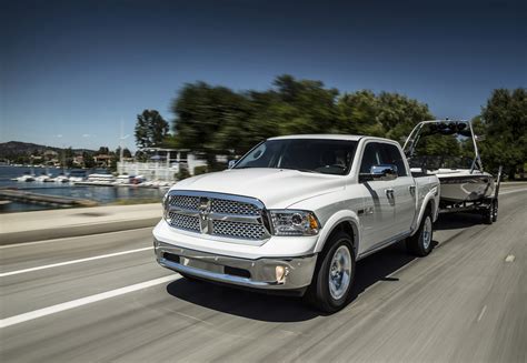 2015 Dodge Ram 1500 Laramie Longhorn EcoDiesel - HD Pictures @ carsinvasion.com